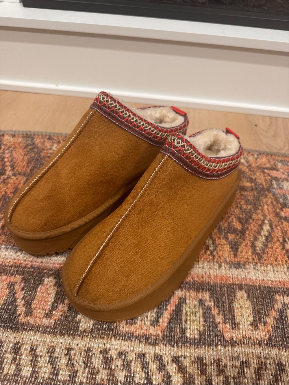 Fake Tasman Platform UGG